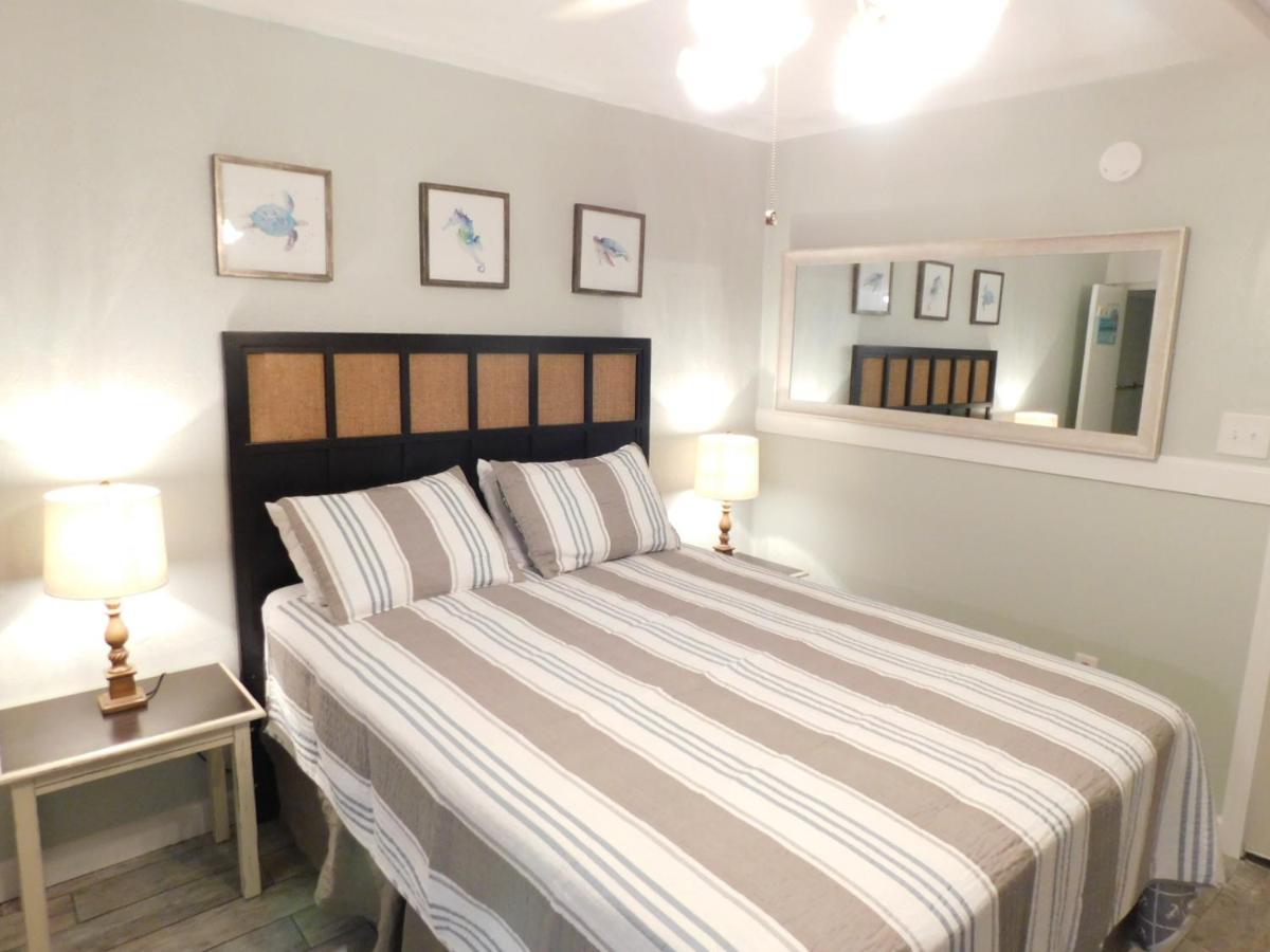 Budget Friendly Condo Perfect For A Romantic Getaway Within Walking Distance To The Beach! Gulf Shores Buitenkant foto