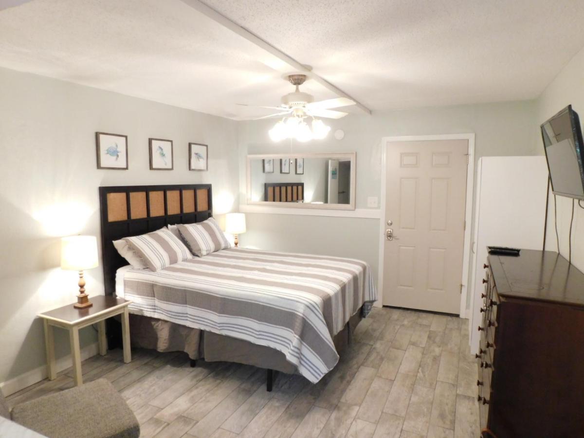 Budget Friendly Condo Perfect For A Romantic Getaway Within Walking Distance To The Beach! Gulf Shores Buitenkant foto