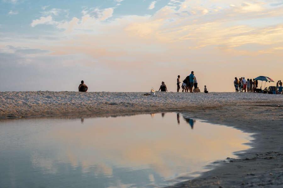 Budget Friendly Condo Perfect For A Romantic Getaway Within Walking Distance To The Beach! Gulf Shores Buitenkant foto