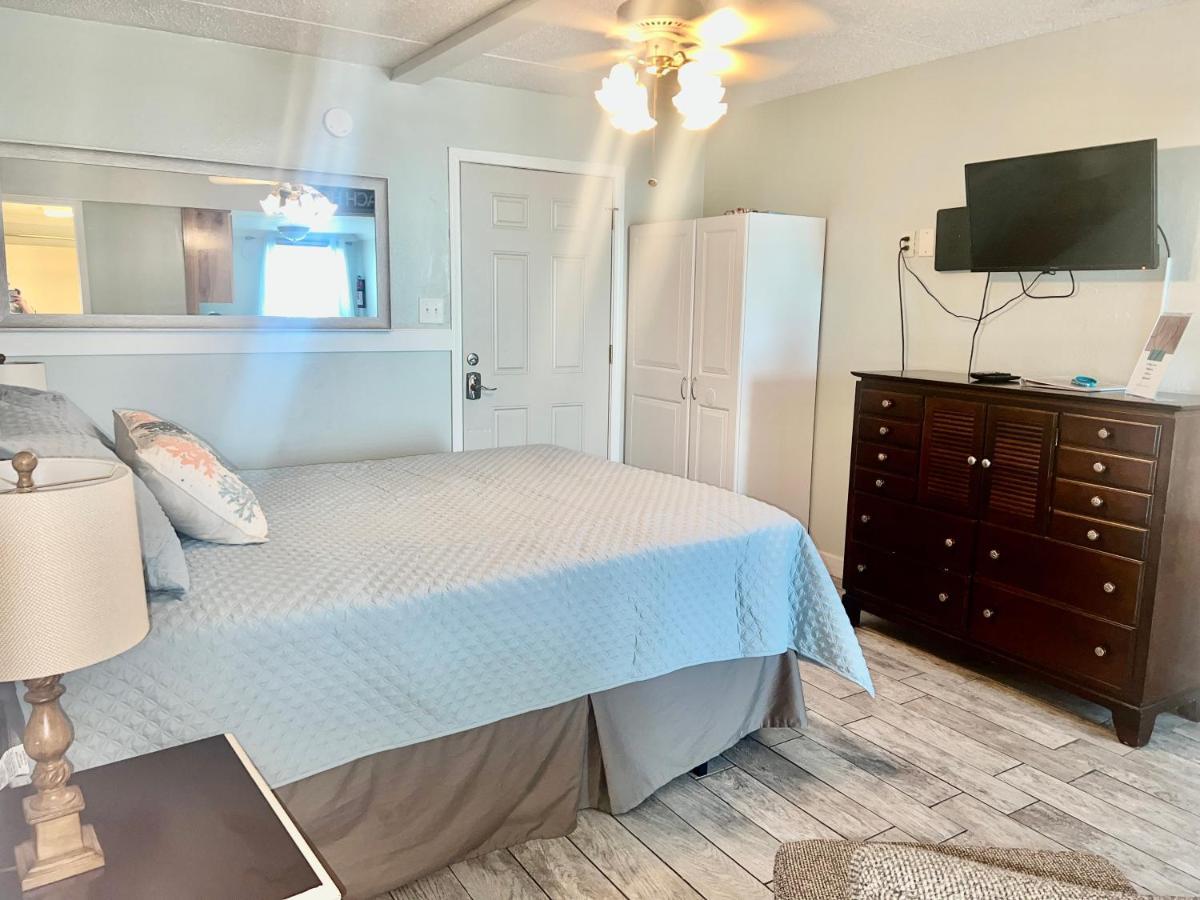 Budget Friendly Condo Perfect For A Romantic Getaway Within Walking Distance To The Beach! Gulf Shores Buitenkant foto