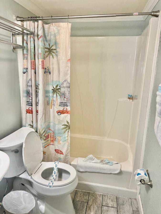 Budget Friendly Condo Perfect For A Romantic Getaway Within Walking Distance To The Beach! Gulf Shores Buitenkant foto